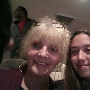 Meet your Posher, Pamela